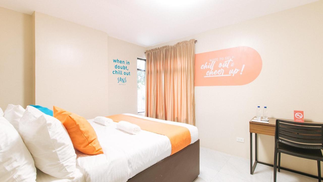 Sans Hotel At Algers Suites Marikina By Reddoorz Экстерьер фото